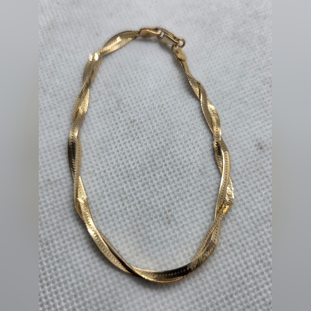 Gold Twisted Bracelet - Picture 2 of 15